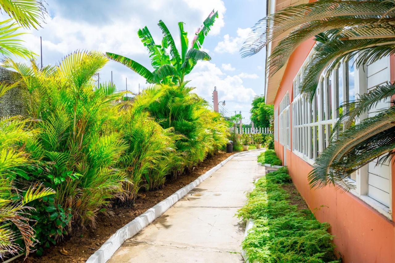 Shields Negril Villas 외부 사진