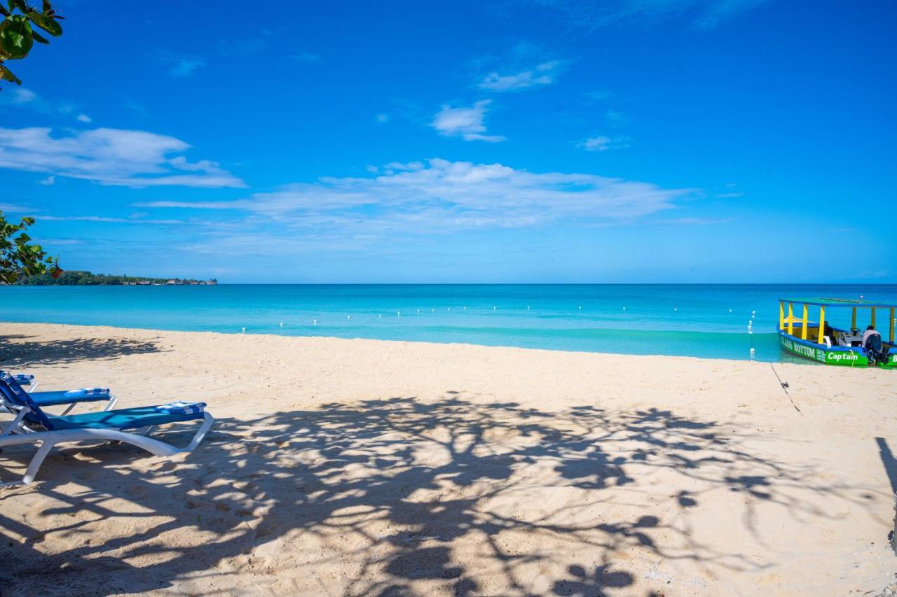 Shields Negril Villas 외부 사진
