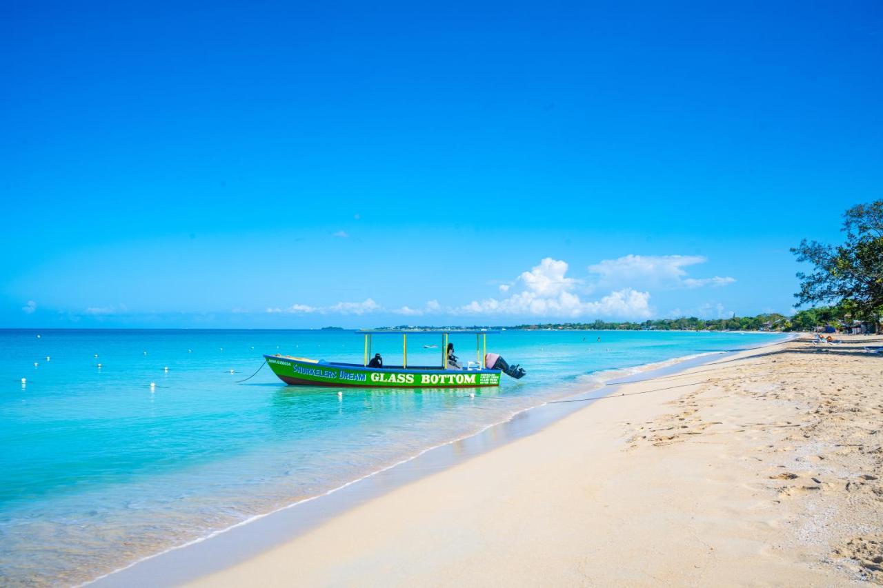 Shields Negril Villas 외부 사진