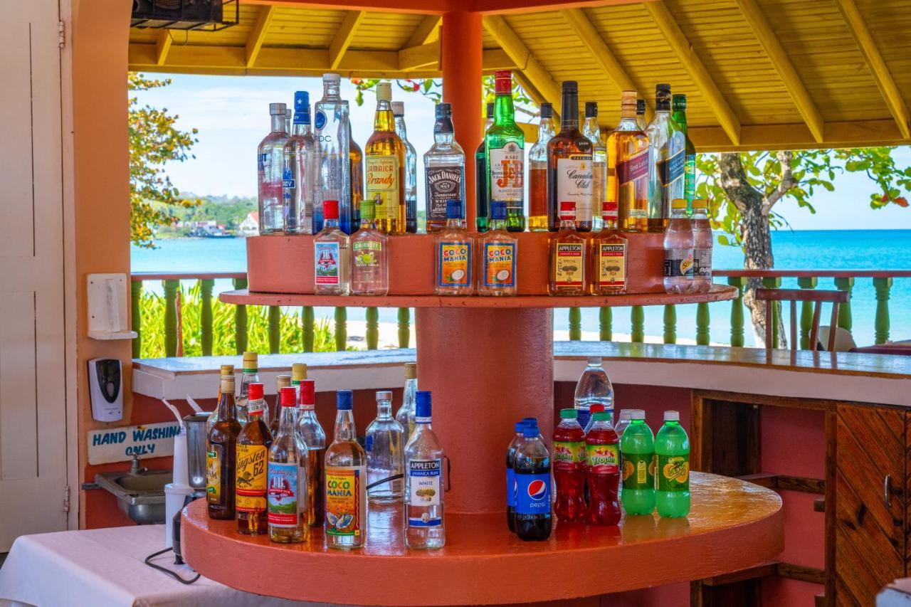 Shields Negril Villas 외부 사진