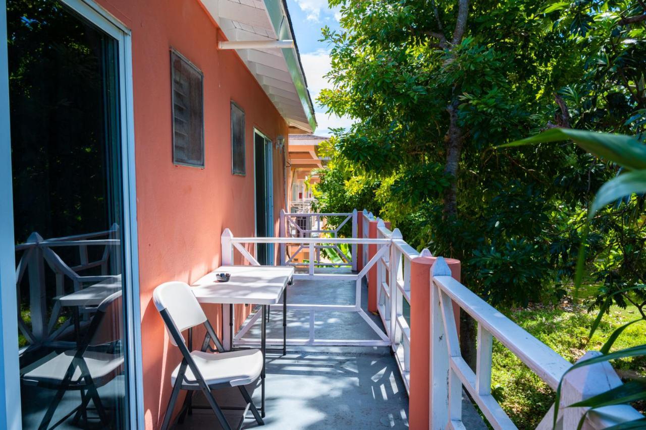 Shields Negril Villas 외부 사진