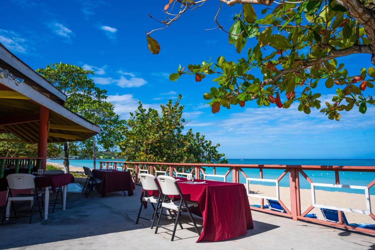 Shields Negril Villas 외부 사진