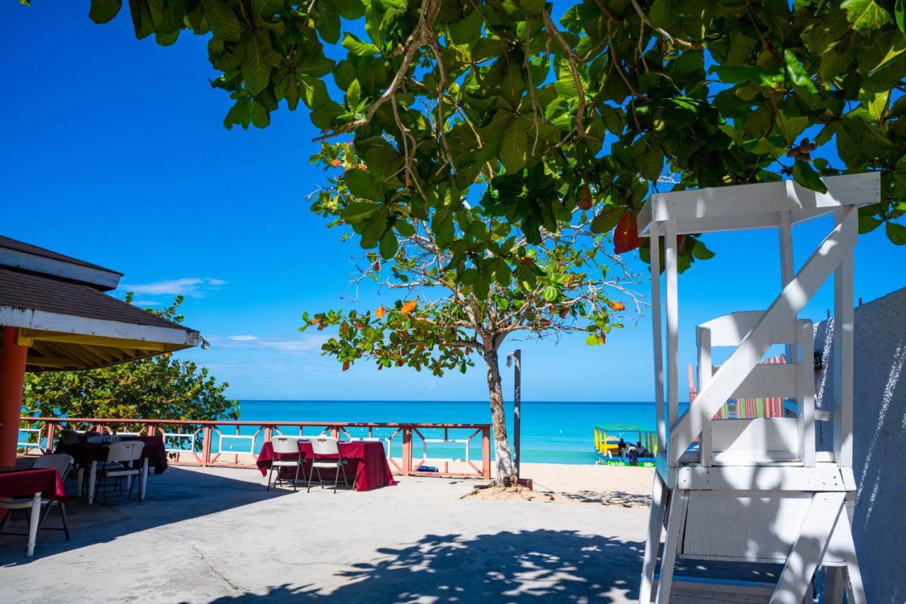 Shields Negril Villas 외부 사진