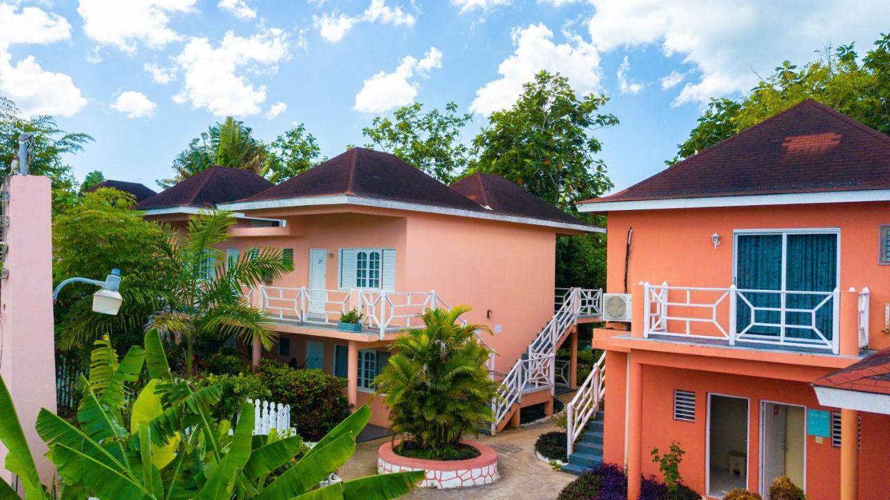 Shields Negril Villas 외부 사진