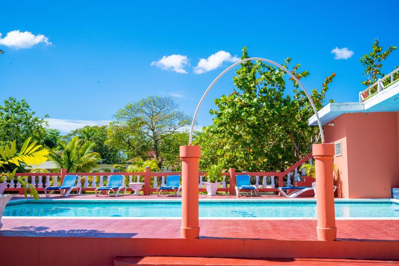 Shields Negril Villas 외부 사진