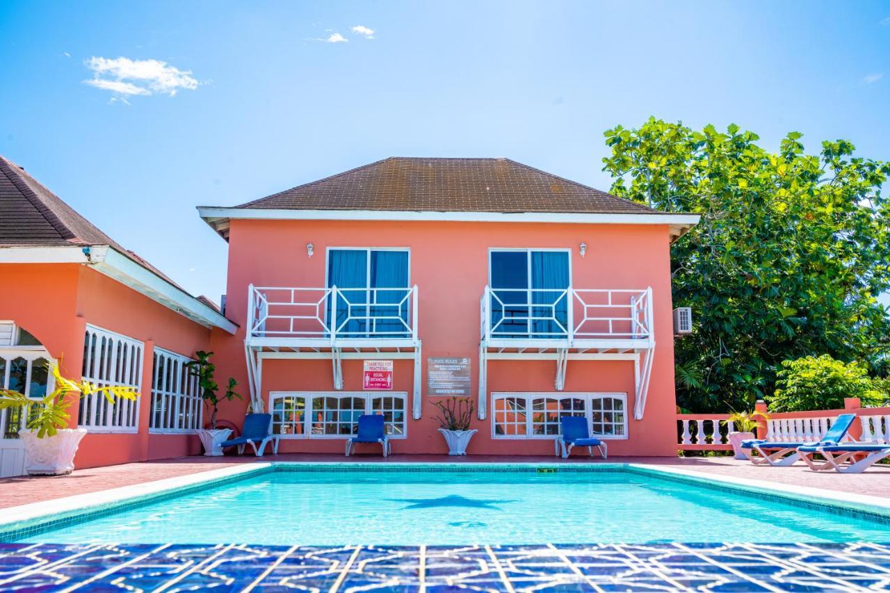 Shields Negril Villas 외부 사진