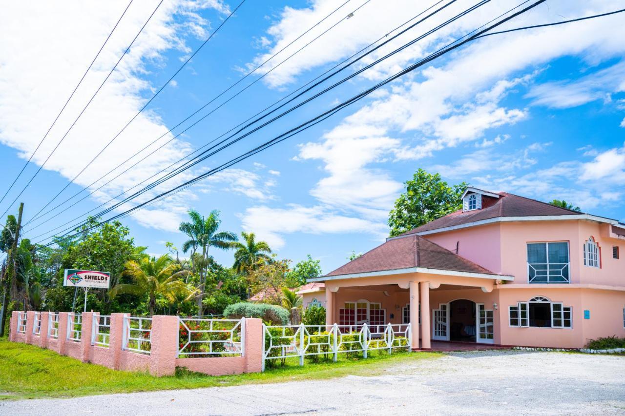 Shields Negril Villas 외부 사진