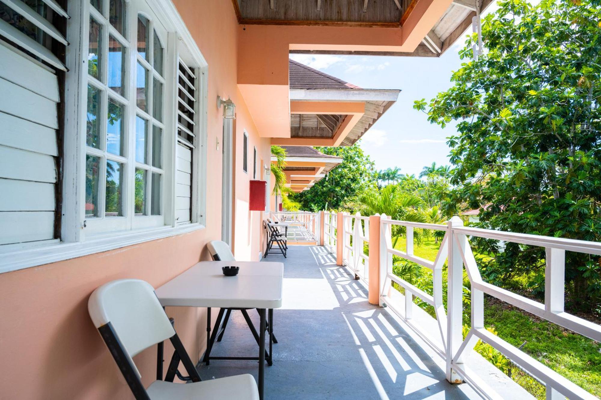 Shields Negril Villas 객실 사진